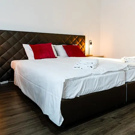Los Lorentes Hotel Bern Airport Belp Exterior photo