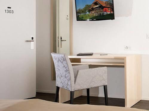 Lorentes Bern Airport 3*